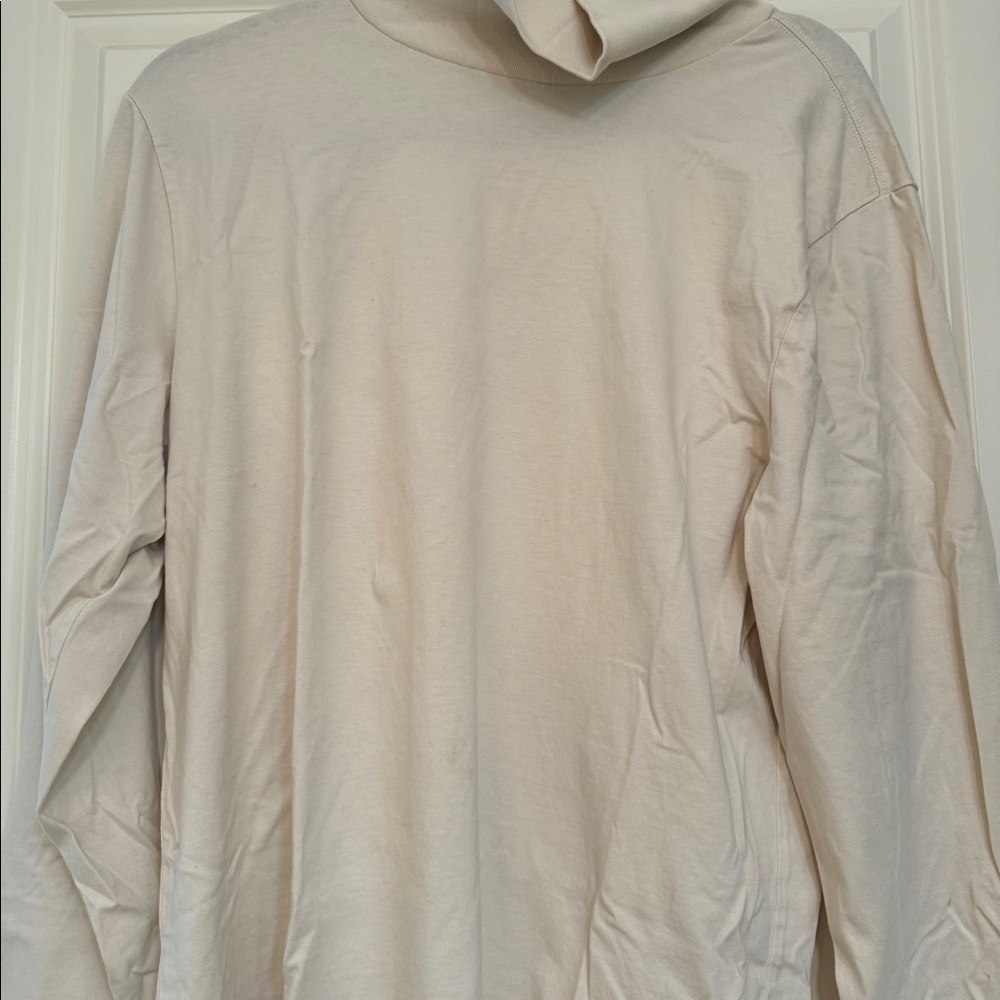 Abercrombie & Fitch turtleneck
